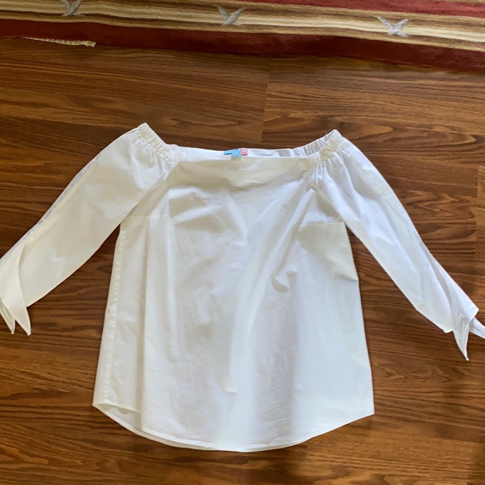 Cece offshoulder white top with 3/4 tie sleeves